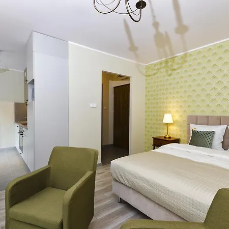 D&c Holdings Lägenhetshotell Wrocław