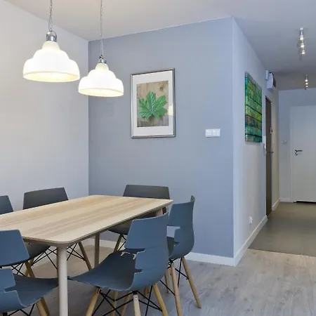Lägenhetshotell D&c Holdings 4*