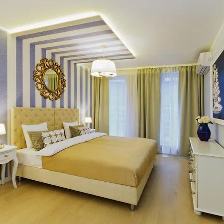 Aparthotel D&c Holdings 4*