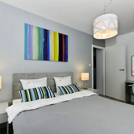 D&c Holdings Aparthotel 4*